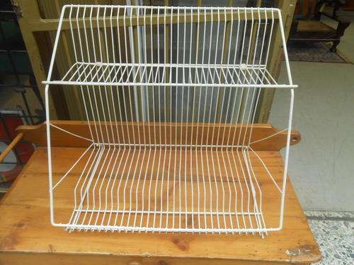 Vintage /Retro Drying Rack in Excellent Condition (29 x 45cm, stands 43cm tall)